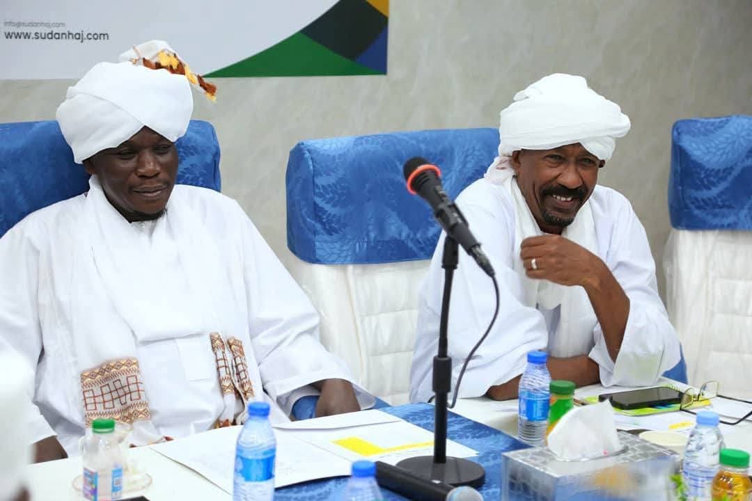 🌀 زمن إقالة الوزراء قبل الحج… حين تتسع الشواغر وتضيق الإجابات (16)

فراغ مقلق… وأموال غامضة… وتحرك لا يحتمل التأجيل

✍️ بقلم: مدثر نور الدين شريف