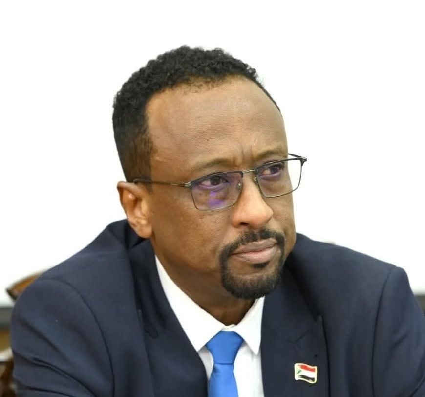 *بمناسبة ذكرى 6 أبريل خالد الإعيسر يكتب:*
*السودان أمام فرصة جديدة لإعادة التفكير وتجنب تكرار المأساة التي سببتها مجموعة من الممارسات وأولها "الكلام الرخيص والدعاية المغرضة"!*