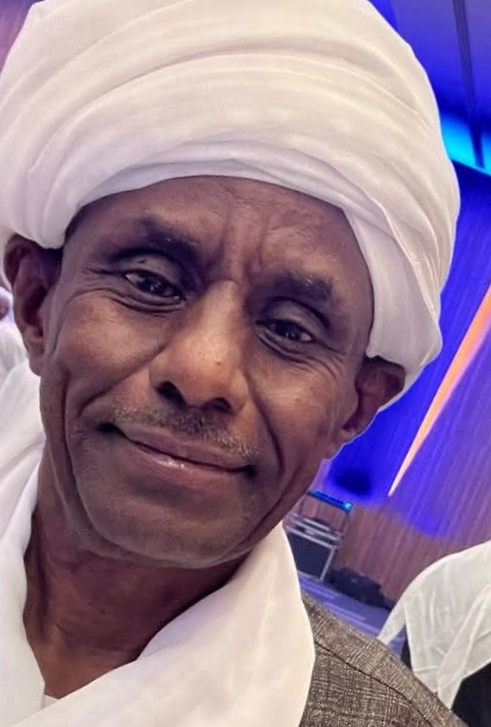 *عودة أمين أمانة الحج والعمرة للعمل رغم خطاب كف اليد*.


*كتب/ عبد اللطيف السيدح*