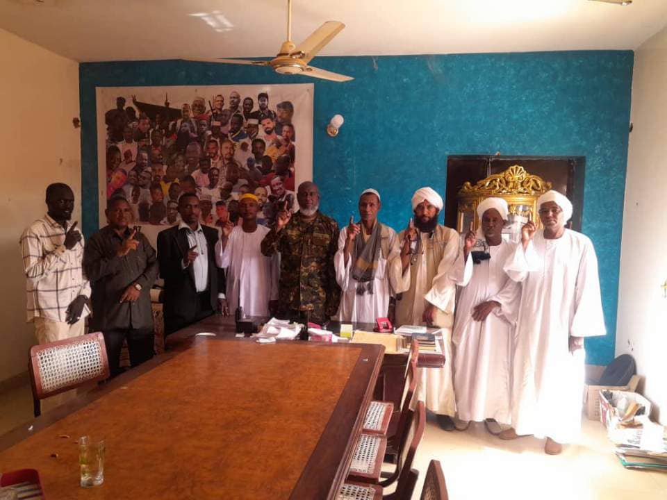 *كتيبة أهل القرآن تهنئ القوات المسلحة السودانية، والقوات المساندة لها بمناسبة الانتصارات المتتالية التي تحققت، وما قدموه من تضحيات وبطولات دفاعًا عن الوطن*